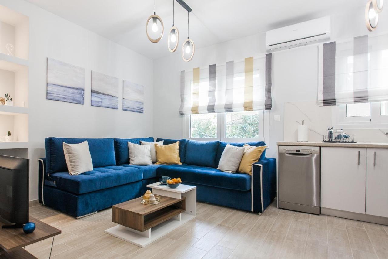 Luxury Seaside Apartment Next To Starbucks Opossite The Beach Park Of Flisvos เอเธนส์ ภายนอก รูปภาพ