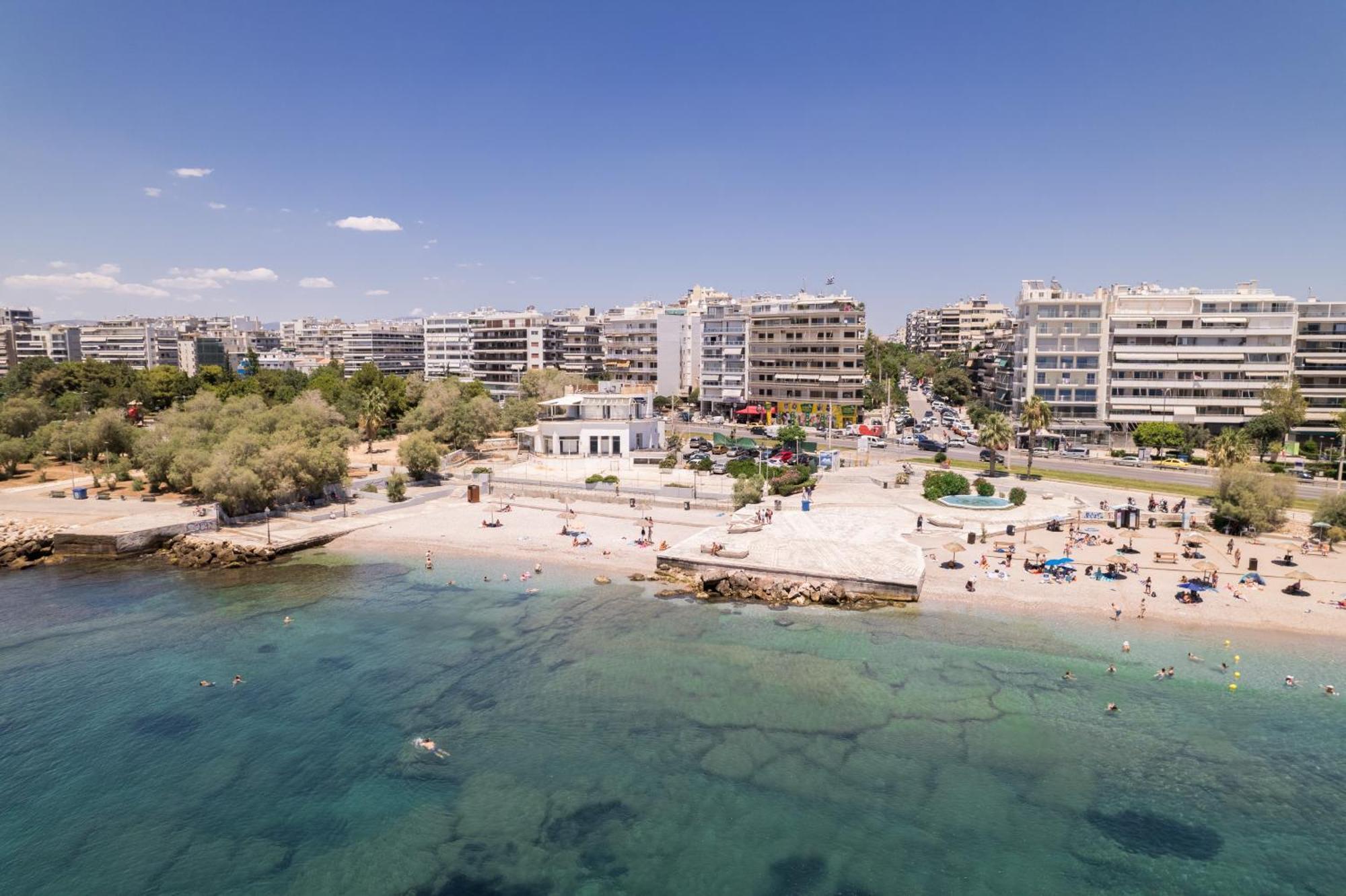 Luxury Seaside Apartment Next To Starbucks Opossite The Beach Park Of Flisvos เอเธนส์ ภายนอก รูปภาพ